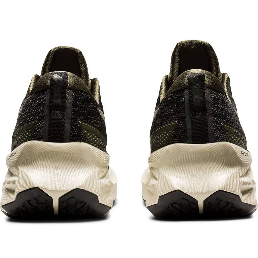 Фото № 3 с приближением к товару «‎Asics Novablast 2 Sps »