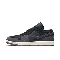 Фото № 1 с приближением к товару «‎Jordan Brand Jordan 1 SE Craft «inside Out »