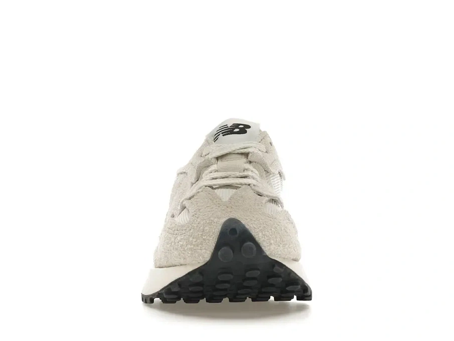 Фото № 2 с приближением к товару «‎New Balance 327»