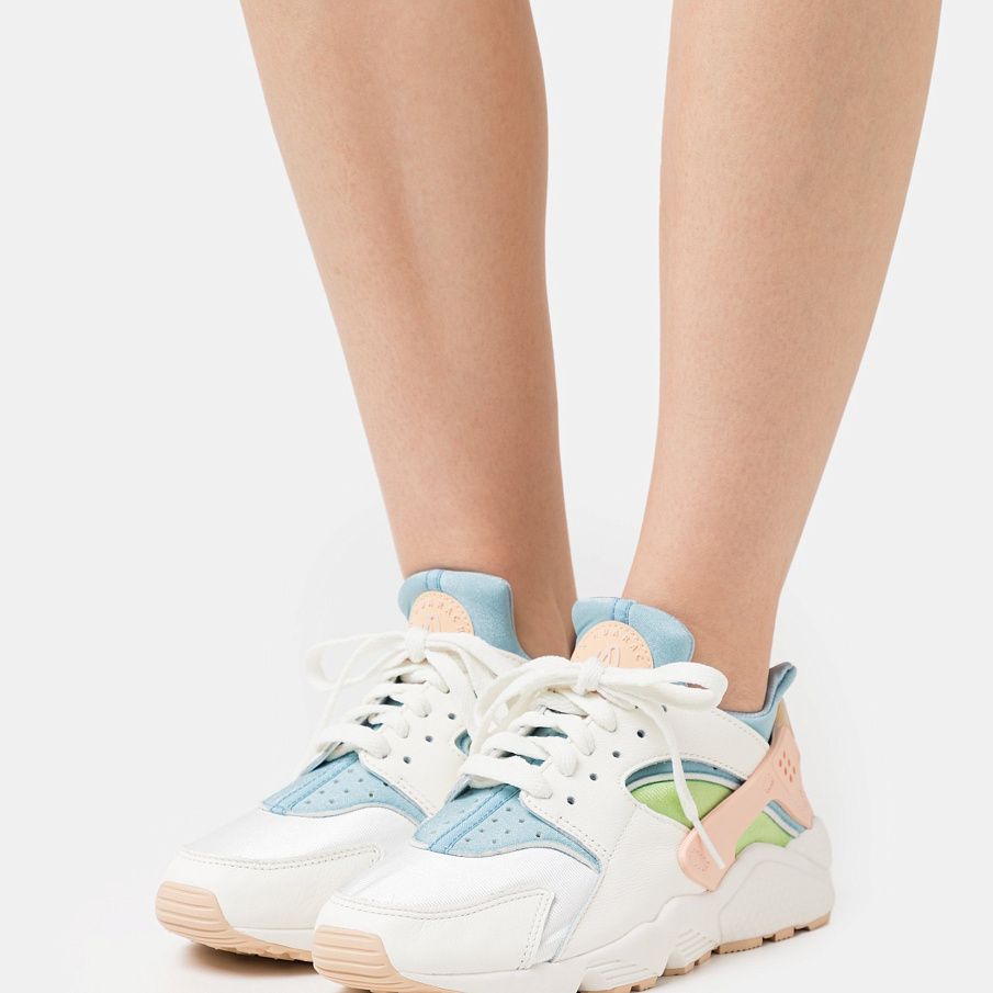 Фото № 2 с приближением к товару «‎Nike Air Huarache SE Ooo »