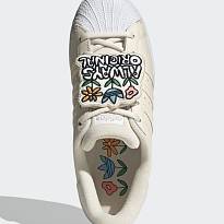 Фото № 3 с приближением к товару «‎Adidas Superstar W »