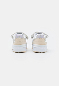Фото № 4 с приближением к товару «‎Adidas Forum »