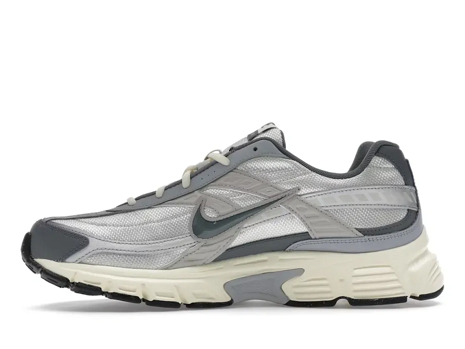 Фото № 3 с приближением к товару «‎Nike Initiator»