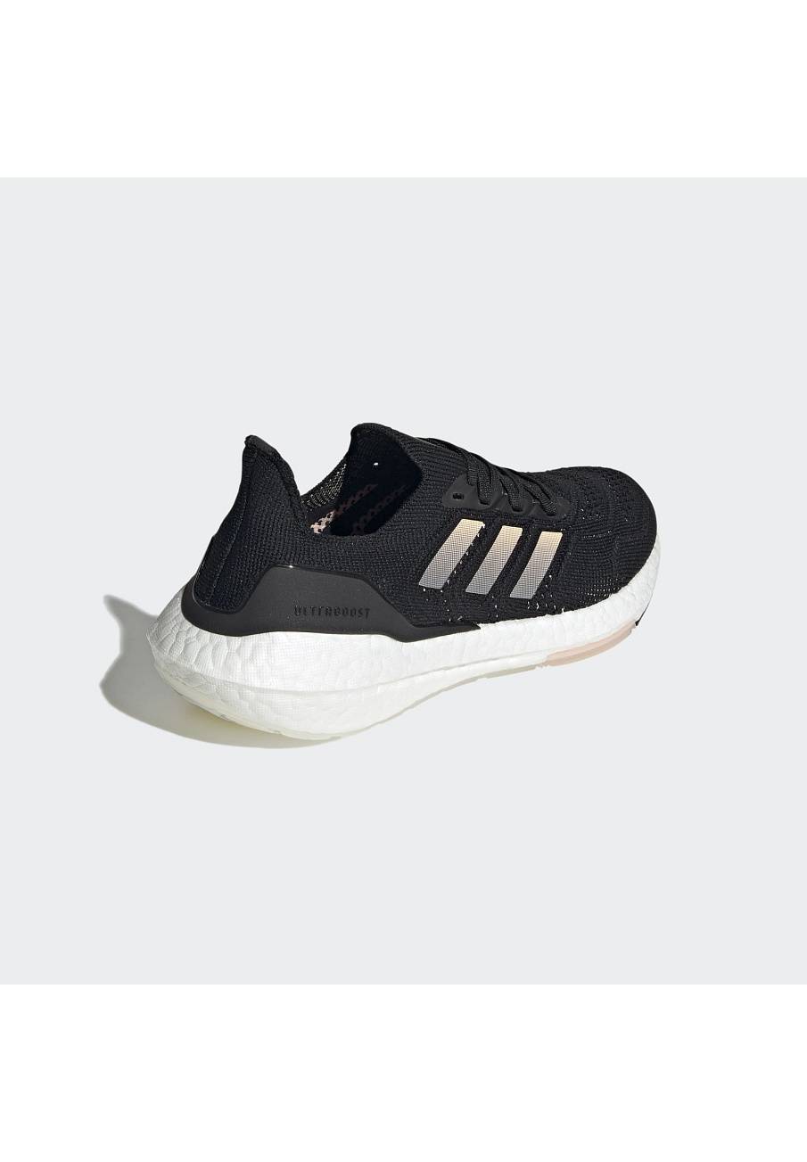 Фото № 4 с приближением к товару «‎Adidas Ultra Boost Performance Street»