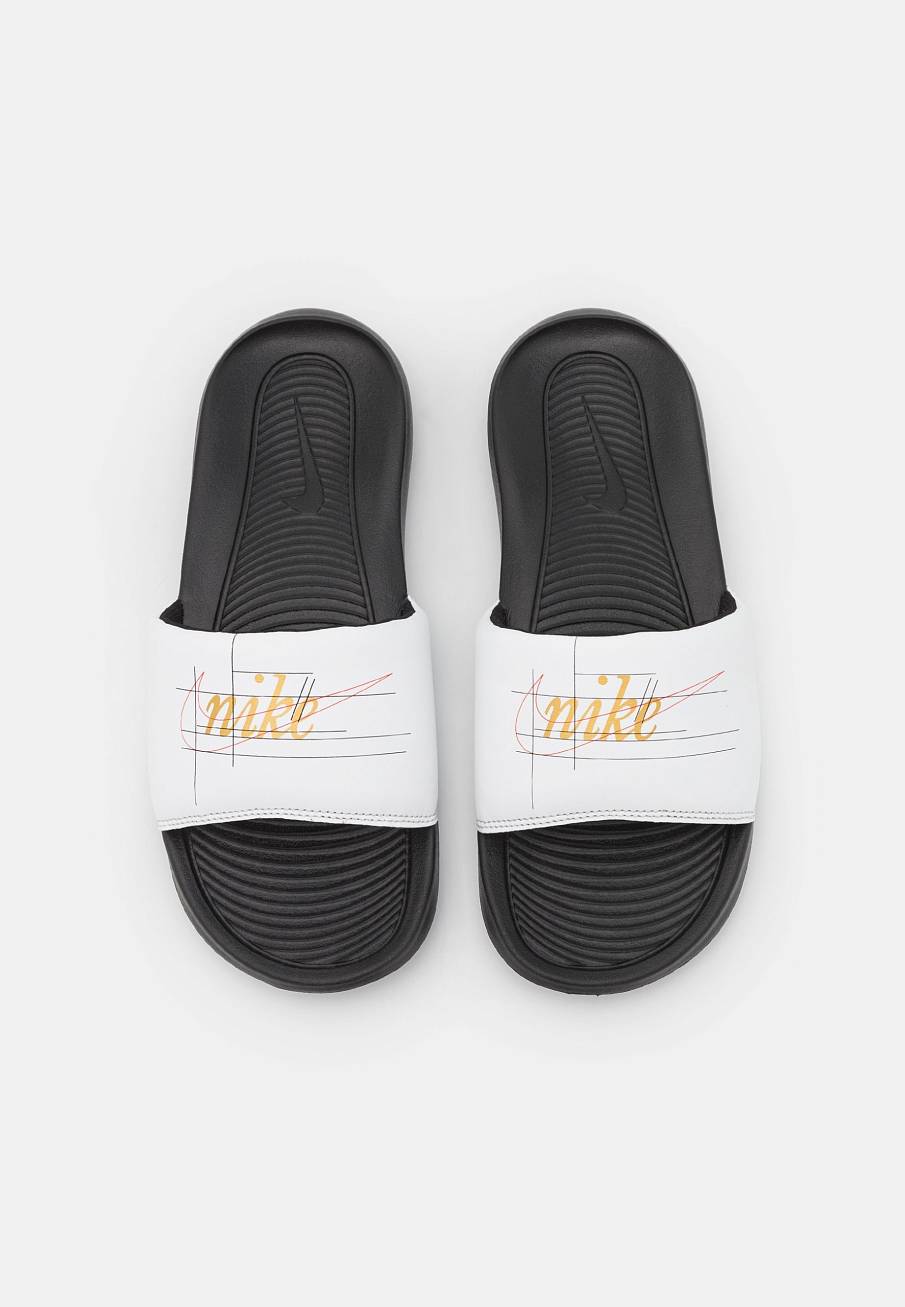 Фото № 3 с приближением к товару «‎Nike Victori One Slide Print»