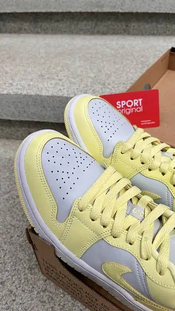 Air Jordan 1 Low - 1