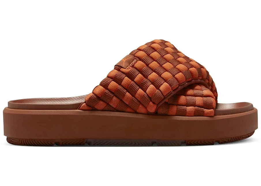 Фото № 1 с приближением к товару «‎Jordan Sophia»