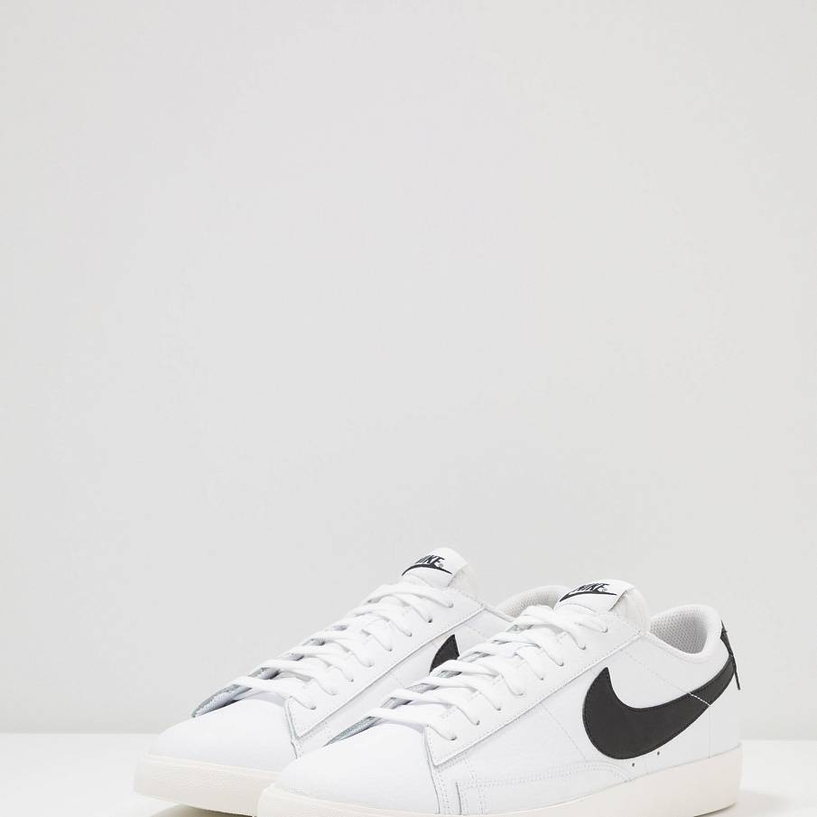 Фото № 3 с приближением к товару «‎Nike Blazer »