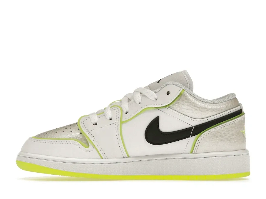 Фото № 3 с приближением к товару «‎Jordan 1 Low SE Warped Swoosh »