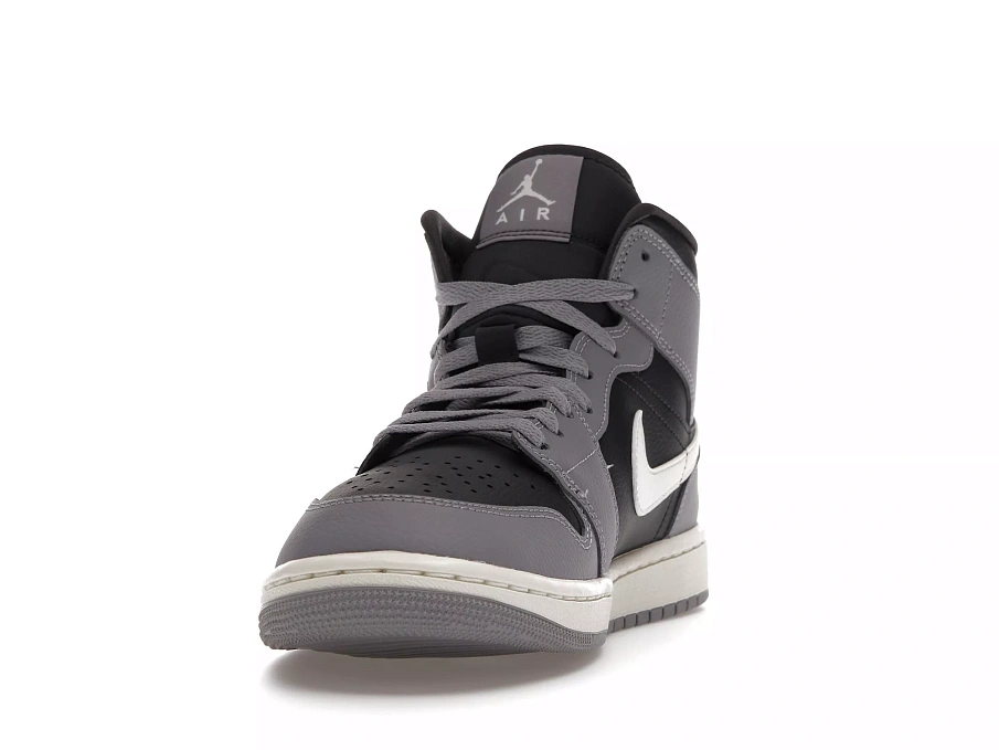 Фото № 2 с приближением к товару «‎Jordan 1 Mid Cement Grey »