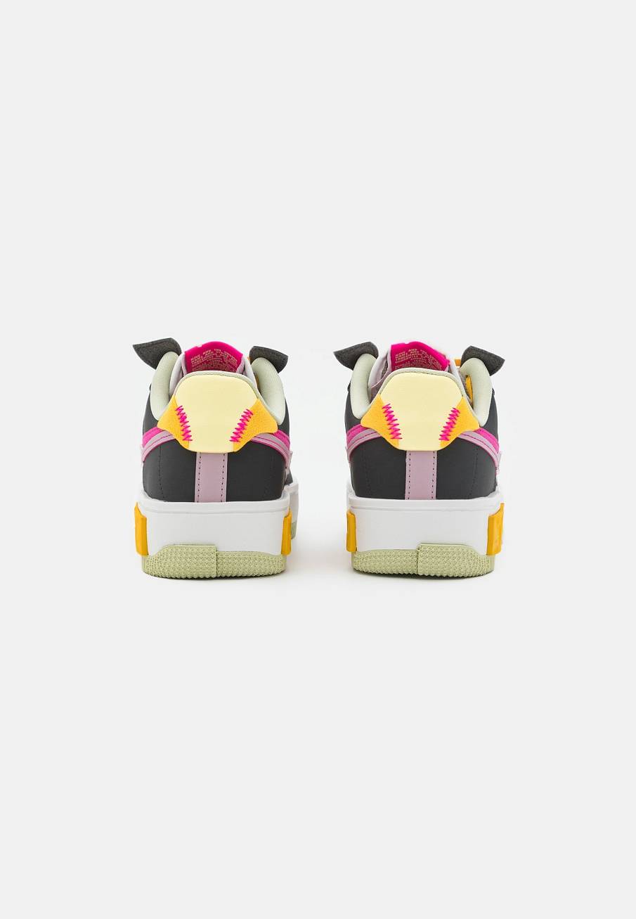 Фото № 4 с приближением к товару «‎Nike Af1 Fontanka MC »