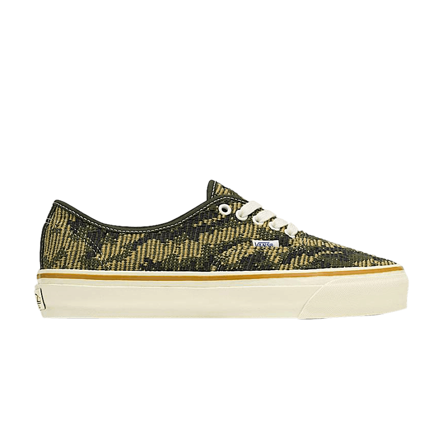 Фото № 1 с приближением к товару «‎Vans LX Authentic 44 Camo Antique Gold»