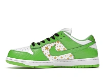 Фото № 3 с приближением к товару «‎Nike SB Dunk Low Supreme Stars Mean Green (2021)»