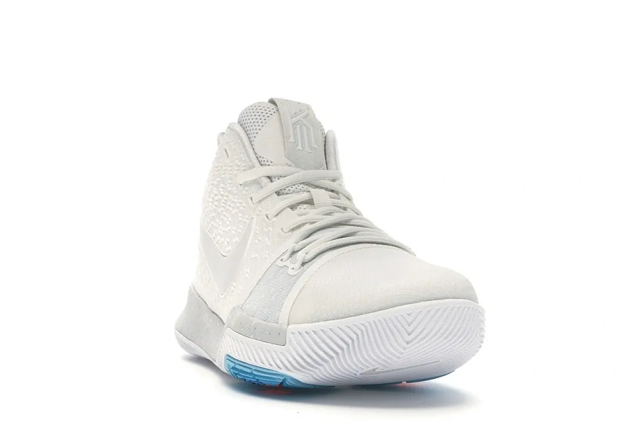 Фото № 4 с приближением к товару «‎Nike Kyrie 3 Ivory»