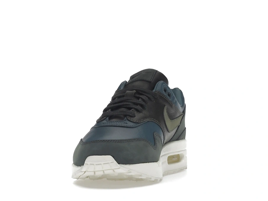 Фото № 2 с приближением к товару «‎Nike Air Max 1 Pinnacle Iced Jade»