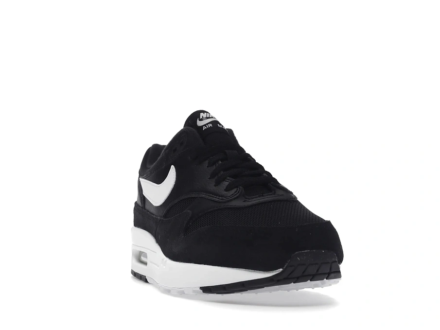 Фото № 3 с приближением к товару «‎Nike Air Max 1 Black White (2019)»