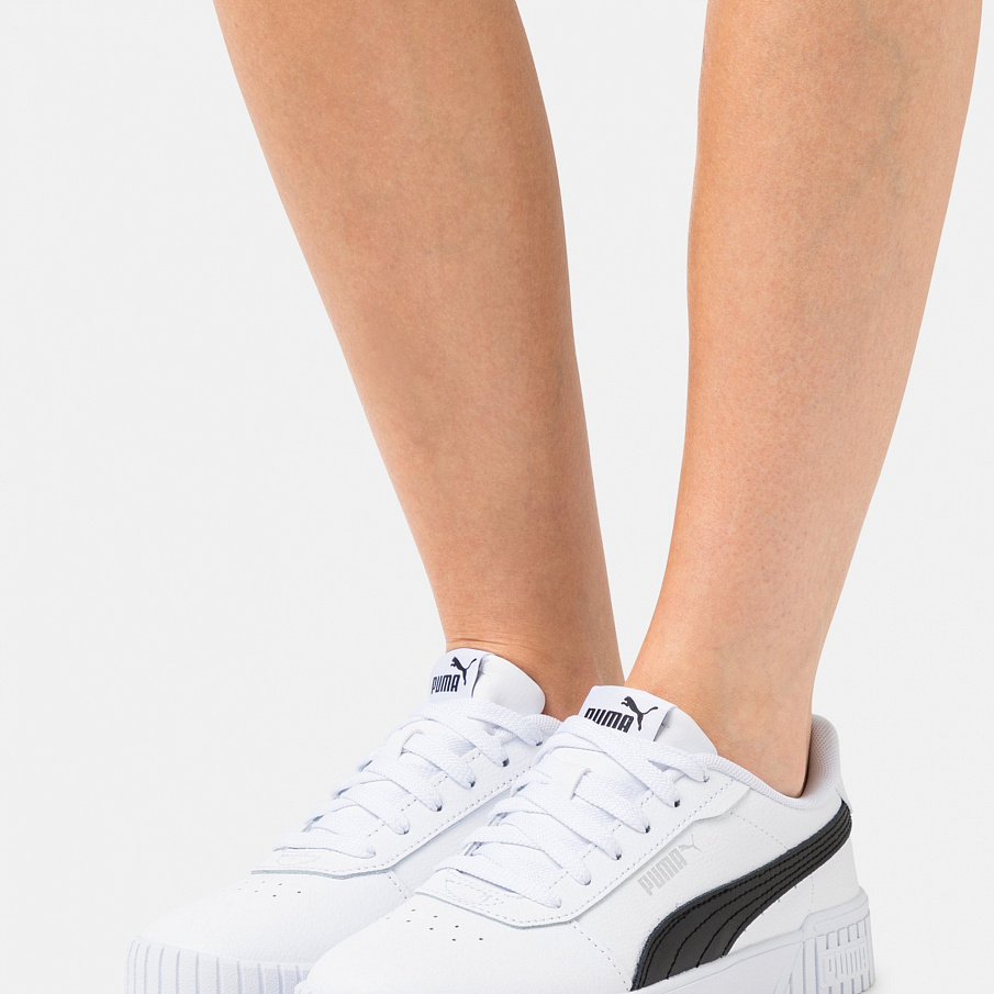 Фото № 2 с приближением к товару «‎Puma Carina 2.0 »