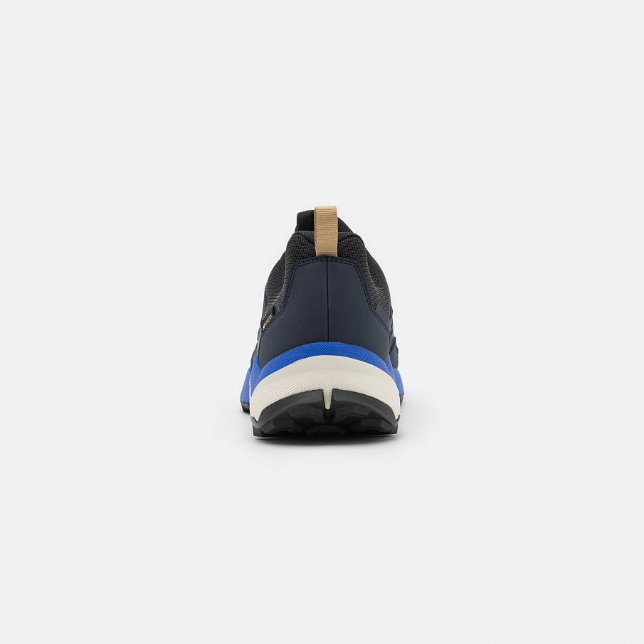 Фото № 3 с приближением к товару «‎Adidas Terrex»