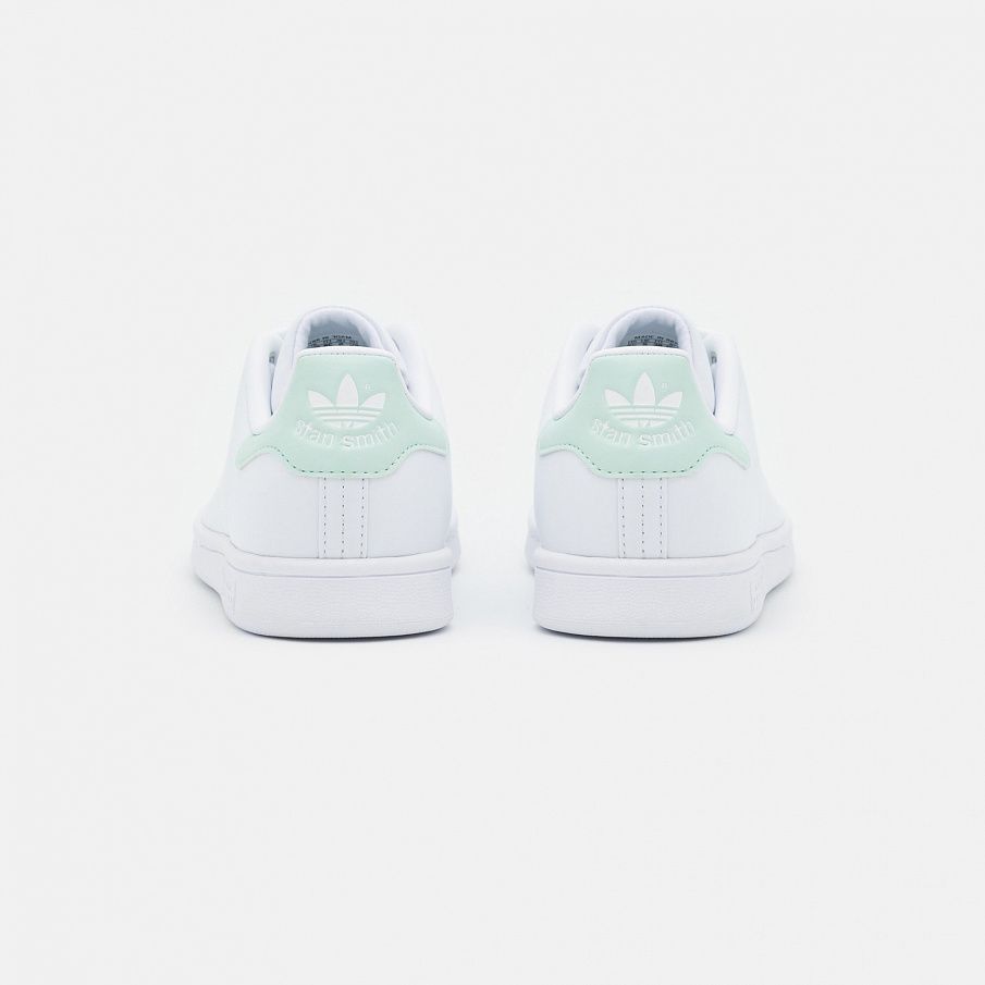 Фото № 4 с приближением к товару «‎Adidas Stan Smith »