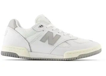 New Balance Numeric 600