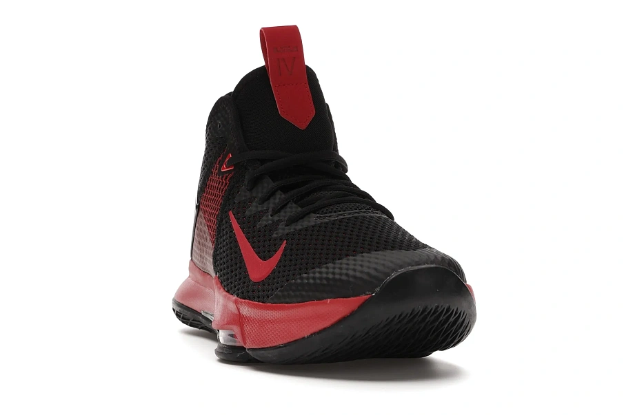 Фото № 3 с приближением к товару «‎LeBron Witness 4 Black Gym Red»