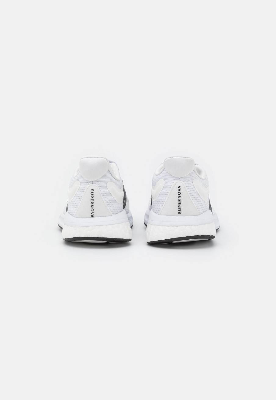 Фото № 3 с приближением к товару «‎Adidas Supernova»