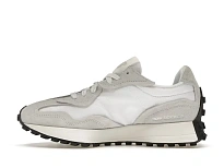Фото № 3 с приближением к товару «‎New Balance 327»