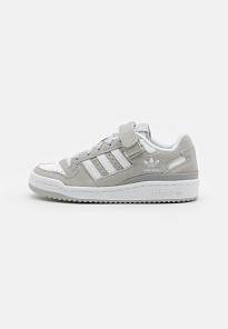 Фото № 1 с приближением к товару «‎Adidas Forum »