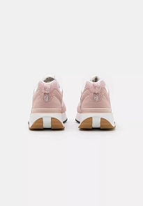 Фото № 4 с приближением к товару «‎AIR MAX DAWN»