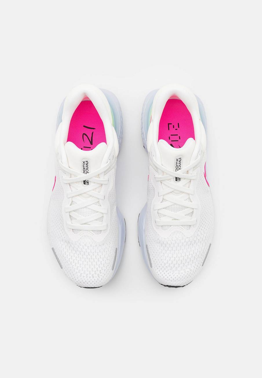 Фото № 4 с приближением к товару «‎Nike Zoomx Invincible Run»