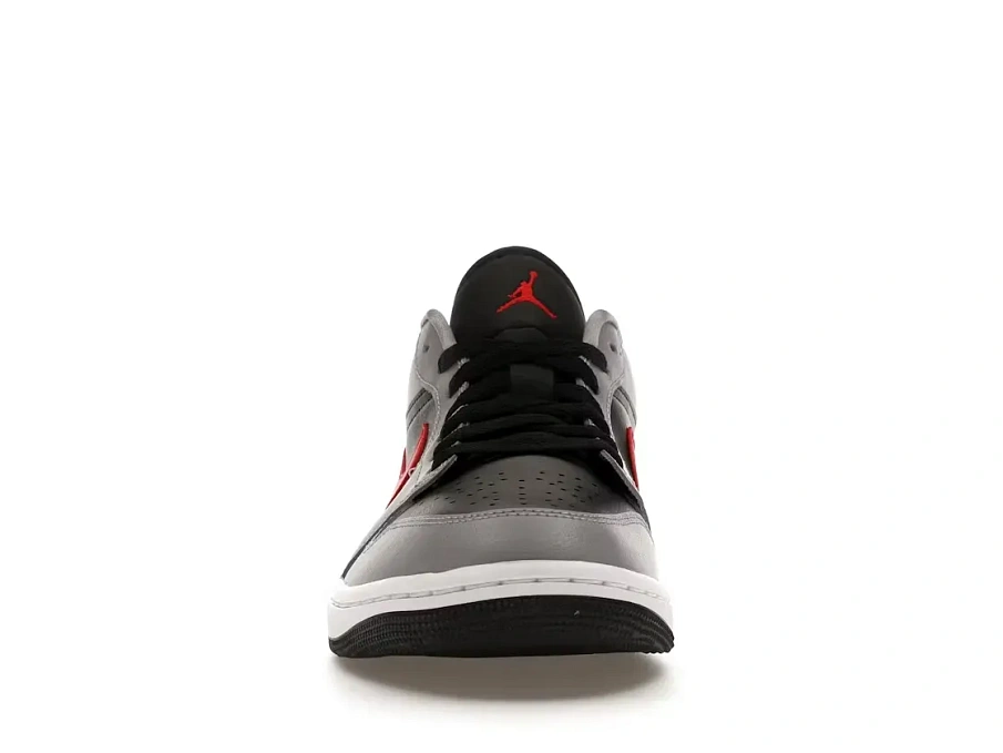 Фото № 2 с приближением к товару «‎Jordan 1 Low»