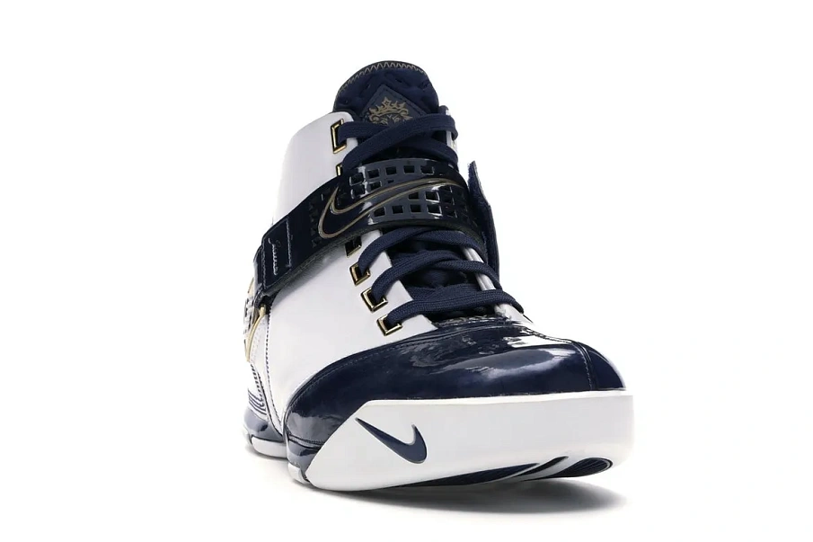 Фото № 2 с приближением к товару «‎Nike LeBron 5 White Navy Metallic Gold»