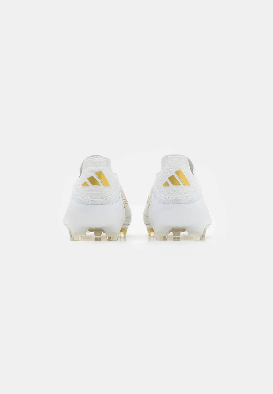 Фото № 3 с приближением к товару «‎F50 ELITE LACELESS FIRM GROUND»