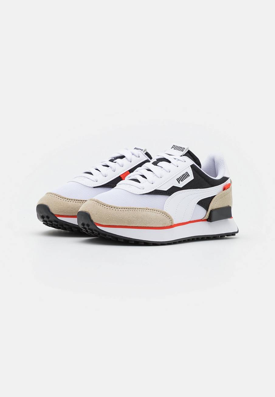 Фото № 2 с приближением к товару «‎Puma Future Rider Core »