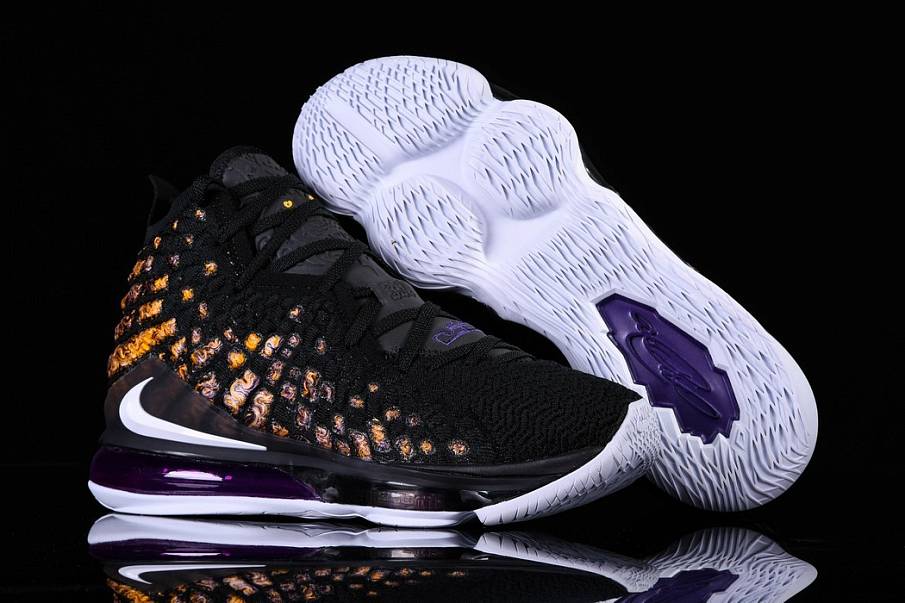 Фото № 2 с приближением к товару «‎Nike Lebron 17 Lakers »