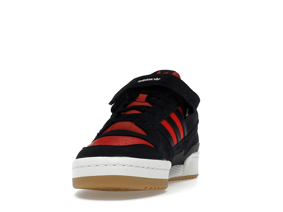 Фото № 2 с приближением к товару «‎adidas Forum Low Core Black Core Black Vivid Red»