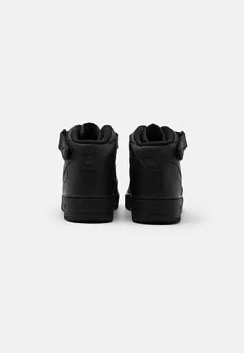 Nike Air Force 1 ’07  - 2
