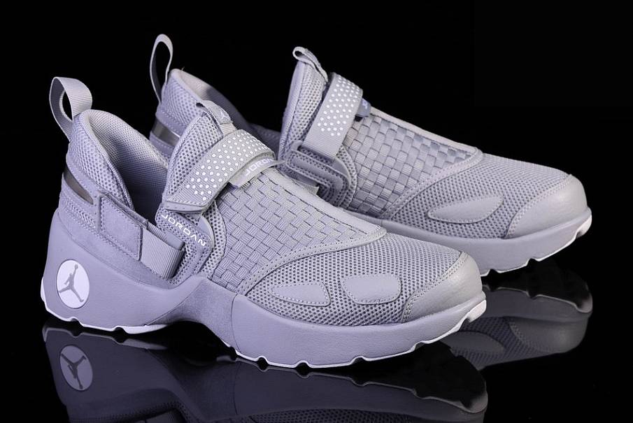 Фото № 2 с приближением к товару «‎Nike Air Jordan LX Wolf »