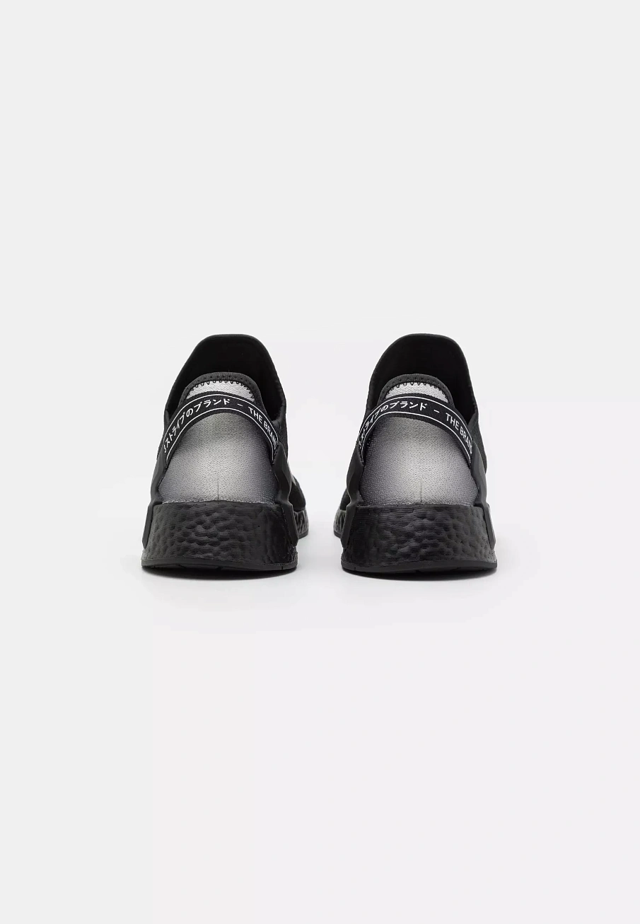 Фото № 4 с приближением к товару «‎NMD_R1. V2 UNISEX»