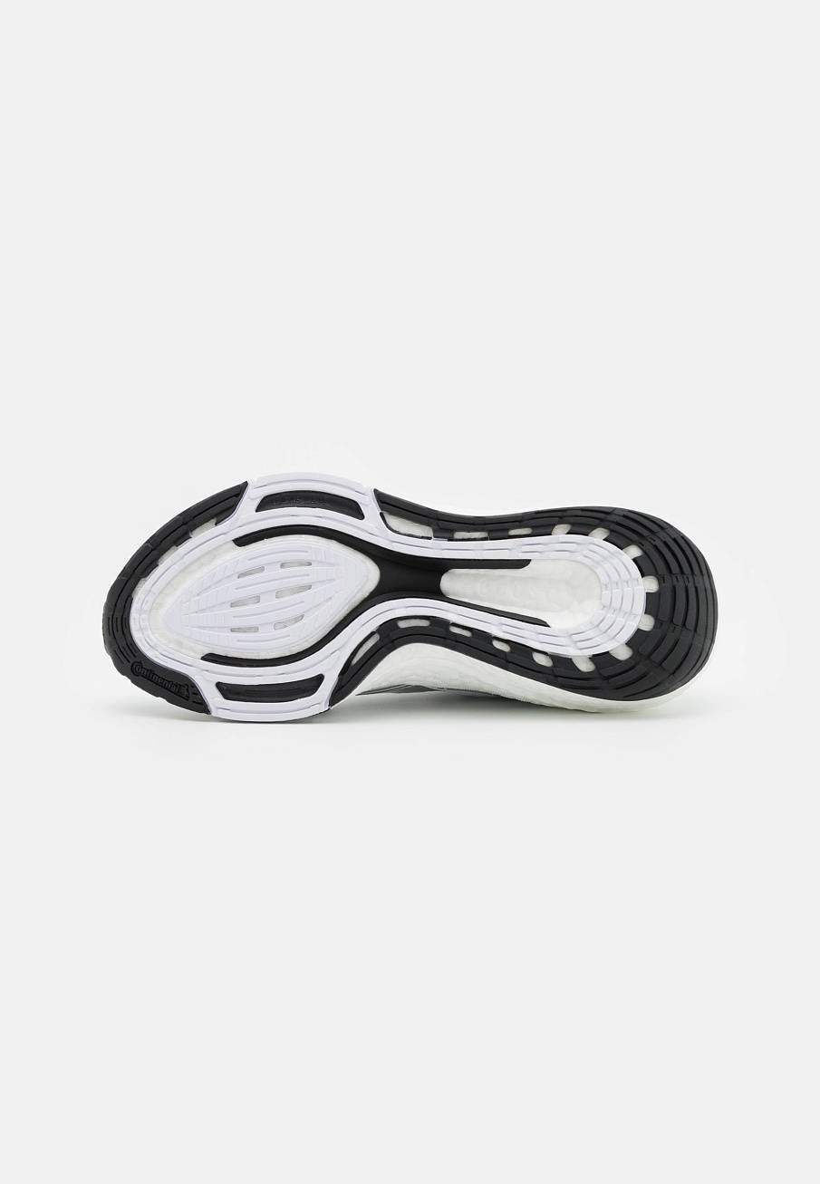 Фото № 5 с приближением к товару «‎Adidas Ultraboost 22»