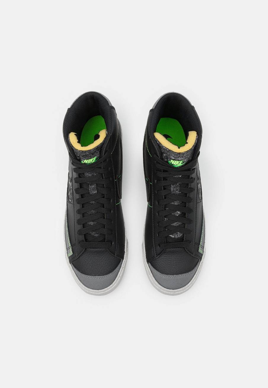 Фото № 5 с приближением к товару «‎Nike Blazer ’77 »