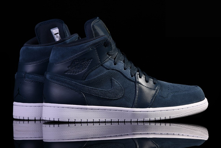 Фото № 2 с приближением к товару «‎Nike Air Jordan 1 Retro Armory Navy »