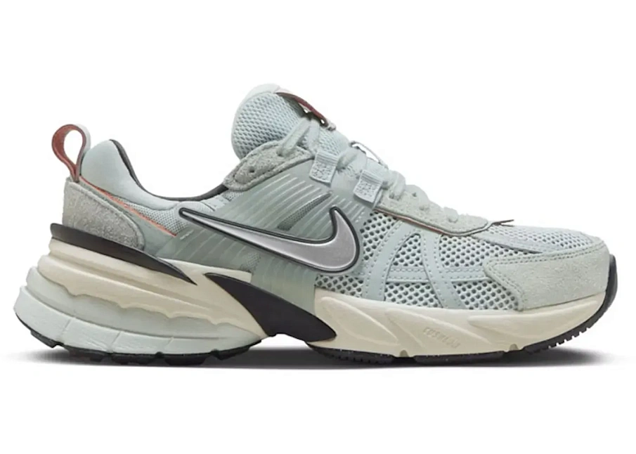 Фото № 1 с приближением к товару «‎Nike V2K Run»