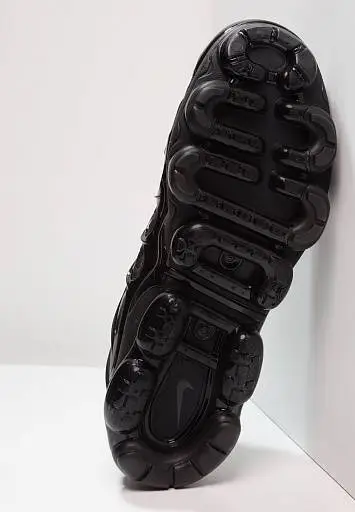 Nike Air Vapormax Plus  - 5