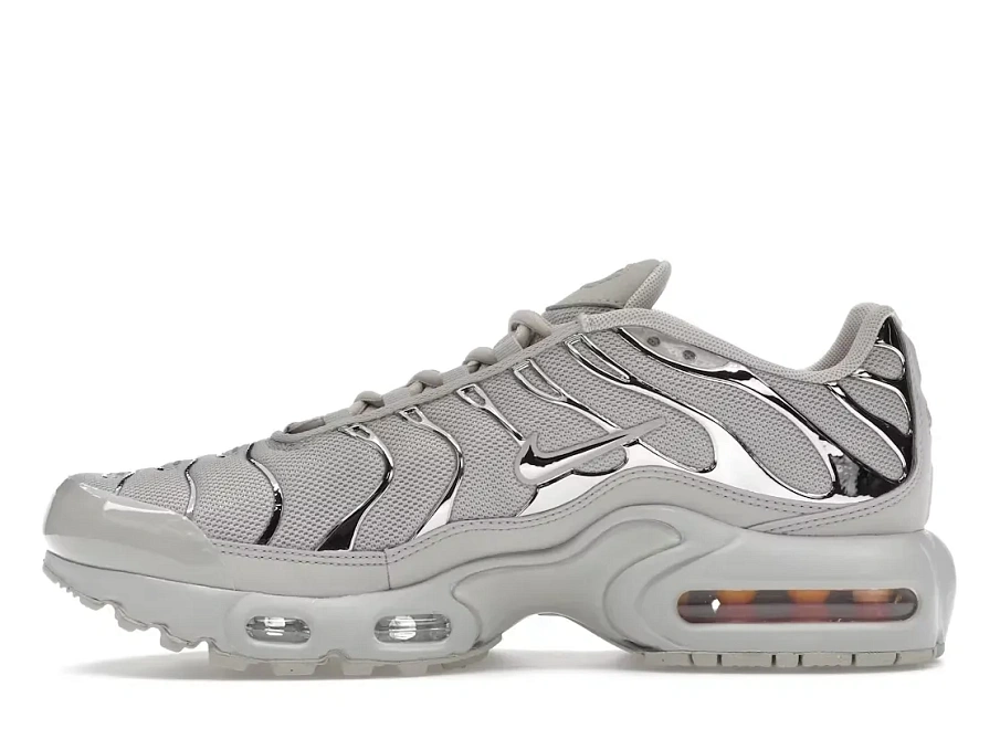 Фото № 3 с приближением к товару «‎Nike Air Max Plus»