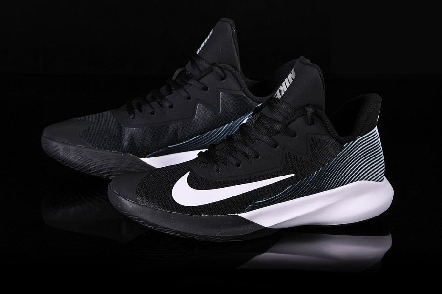 Фото № 1 с приближением к товару «‎Nike Precision IV»