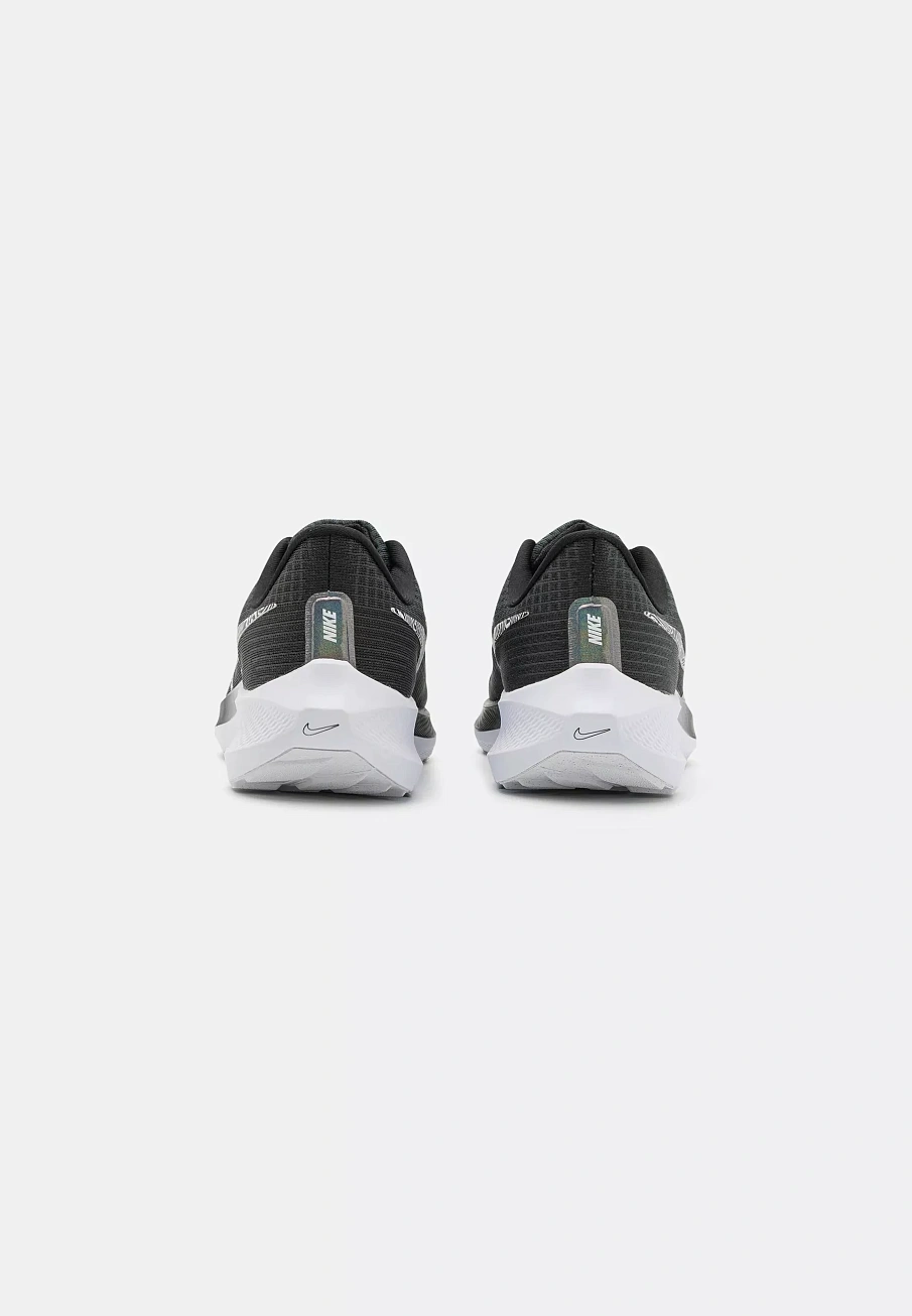 Фото № 4 с приближением к товару «‎AIR ZOOM PEGASUS 39 PRM»
