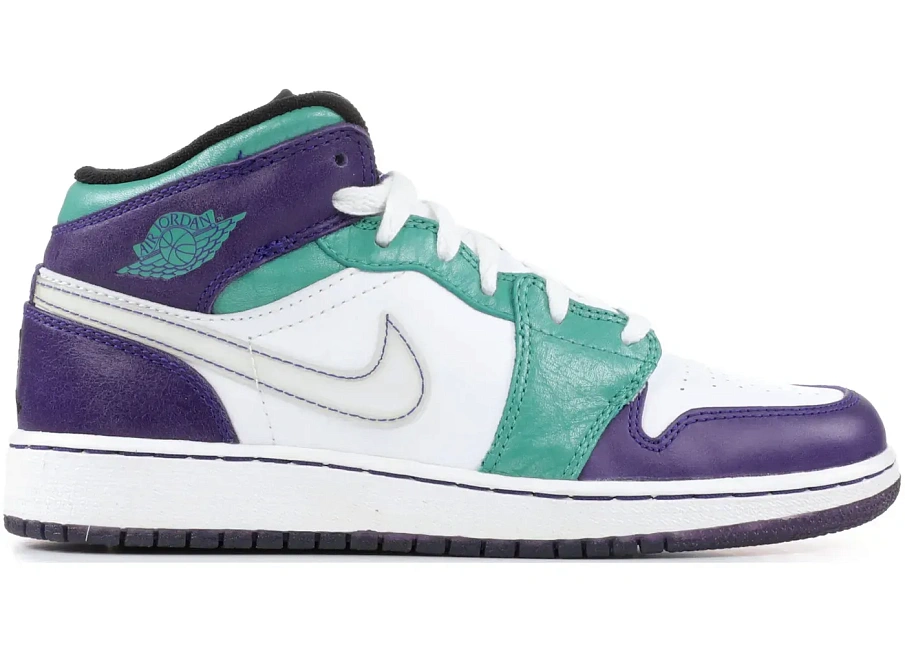 Фото № 1 с приближением к товару «‎Jordan 1 Grape »