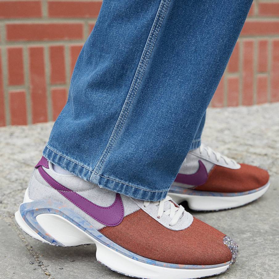 Фото № 3 с приближением к товару «‎Nike D/ms/x Waffle »