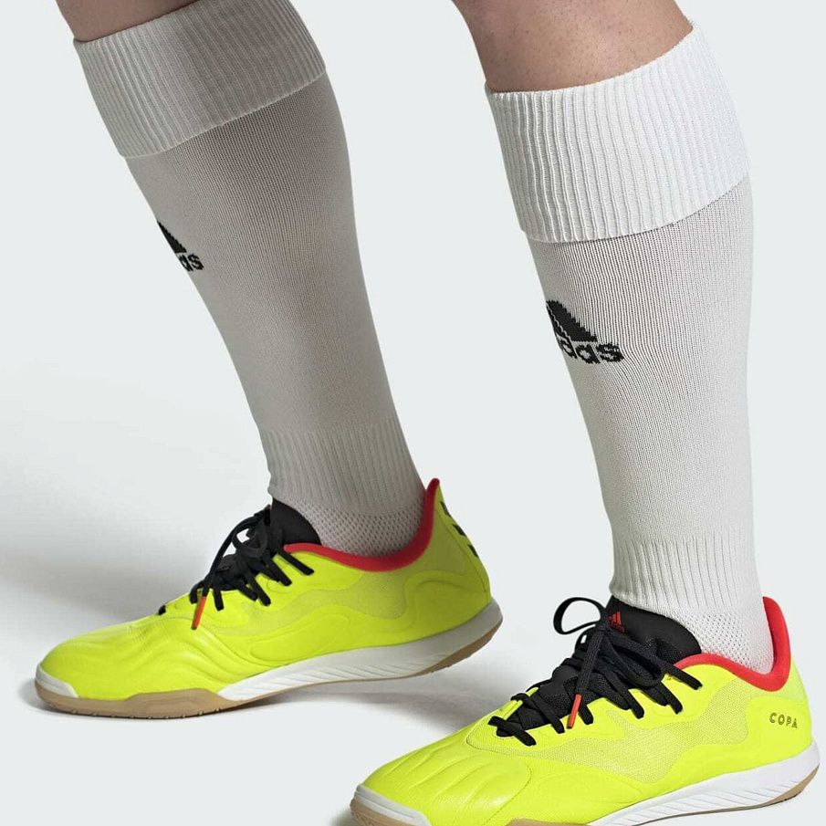 Фото № 2 с приближением к товару «‎Adidas Copa Sense »